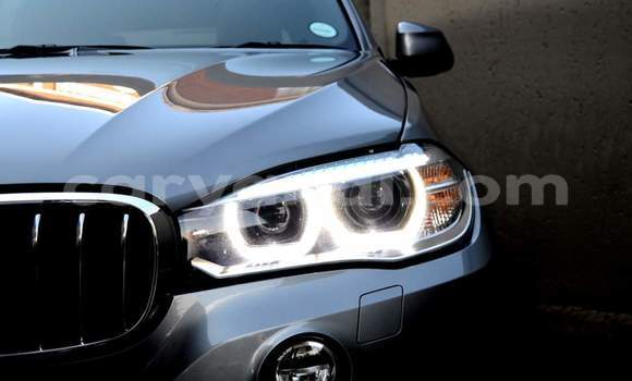 Acheter Occasion Voiture BMW X5 Gris à Lusaka, Zambie Acheter Occasion Voiture BMW X5 Gris à Lusaka, Zambie