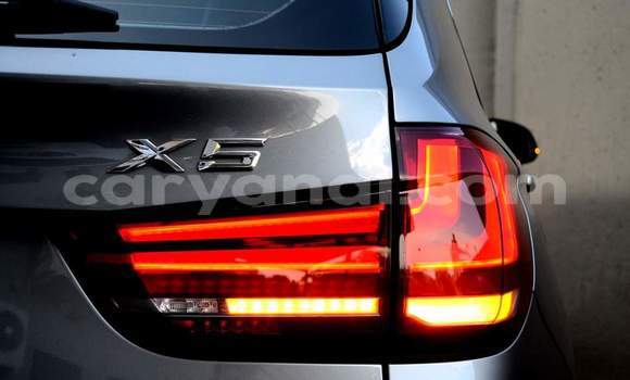 Acheter Occasion Voiture BMW X5 Gris à Lusaka, Zambie Acheter Occasion Voiture BMW X5 Gris à Lusaka, Zambie