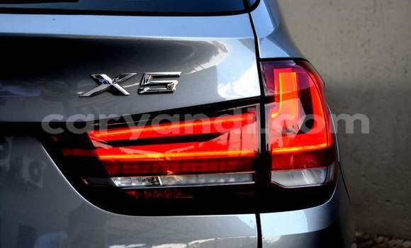 Acheter Occasion Voiture BMW X5 Gris à Lusaka, Zambie Acheter Occasion Voiture BMW X5 Gris à Lusaka, Zambie