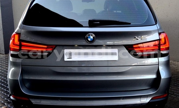 Acheter Occasion Voiture BMW X5 Gris à Lusaka, Zambie Acheter Occasion Voiture BMW X5 Gris à Lusaka, Zambie