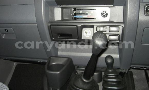 Nunua Ilio tumika Toyota Hilux Nyeupe Gari ndani ya Chililabombwe nchini Copperbelt Nunua Ilio tumika Toyota Hilux Nyeupe Gari ndani ya Chililabombwe nchini Copperbelt