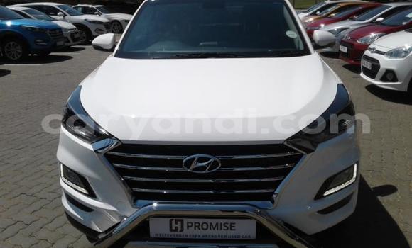 Acheter Occasion Voiture Hyundai Tucson Blanc à Chingola, Zambie Acheter Occasion Voiture Hyundai Tucson Blanc à Chingola, Zambie