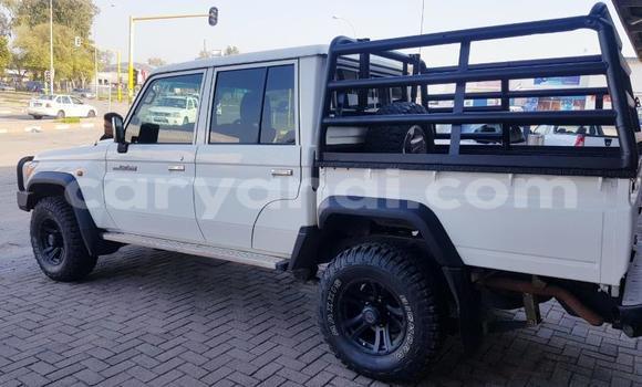 Acheter Occasion Voiture Toyota Land Cruiser Autre à Chingola, Zambie Acheter Occasion Voiture Toyota Land Cruiser Autre à Chingola, Zambie