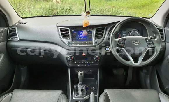 Acheter Occasion Voiture Hyundai Tucson Blanc à Kitwe, Zambie Acheter Occasion Voiture Hyundai Tucson Blanc à Kitwe, Zambie
