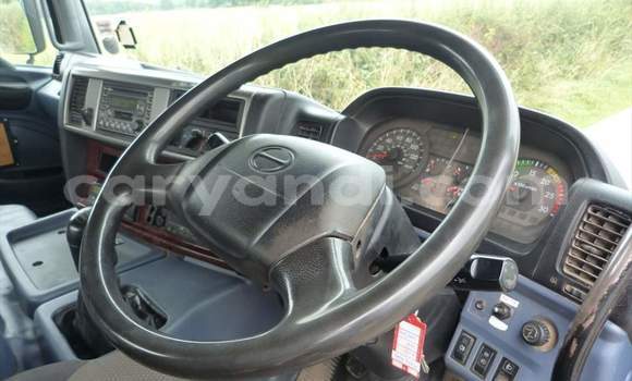 Acheter Occasion Utilitaire Hino Ranger Blanc à Lusaka, Zambie Acheter Occasion Utilitaire Hino Ranger Blanc à Lusaka, Zambie