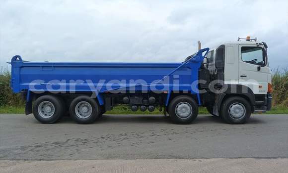 Acheter Occasion Utilitaire Hino Ranger Blanc à Lusaka, Zambie Acheter Occasion Utilitaire Hino Ranger Blanc à Lusaka, Zambie