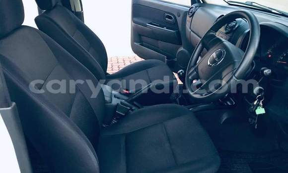 Acheter Occasion Voiture Isuzu KB Blanc à Lusaka, Zambie Acheter Occasion Voiture Isuzu KB Blanc à Lusaka, Zambie