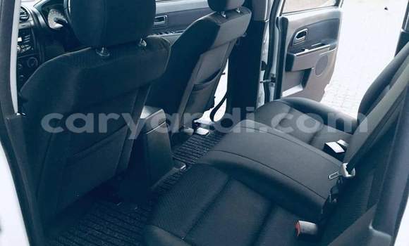 Acheter Occasion Voiture Isuzu KB Blanc à Lusaka, Zambie Acheter Occasion Voiture Isuzu KB Blanc à Lusaka, Zambie