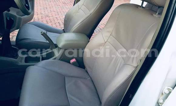 Acheter Occasion Voiture Toyota Fortuner Blanc à Lusaka, Zambie Acheter Occasion Voiture Toyota Fortuner Blanc à Lusaka, Zambie