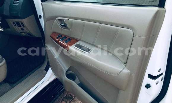 Acheter Occasion Voiture Toyota Fortuner Blanc à Lusaka, Zambie Acheter Occasion Voiture Toyota Fortuner Blanc à Lusaka, Zambie