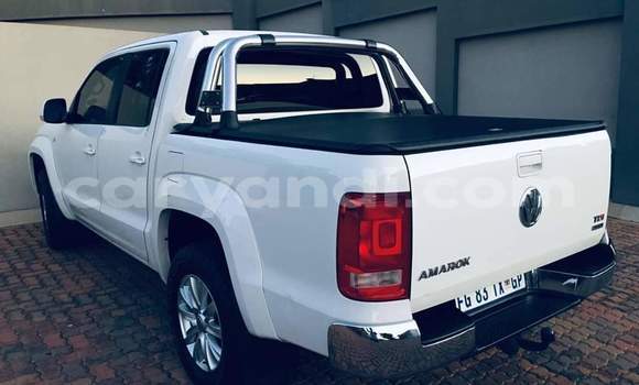 Acheter Occasion Voiture Volkswagen Amarok Blanc à Livingstone, Zambie Acheter Occasion Voiture Volkswagen Amarok Blanc à Livingstone, Zambie