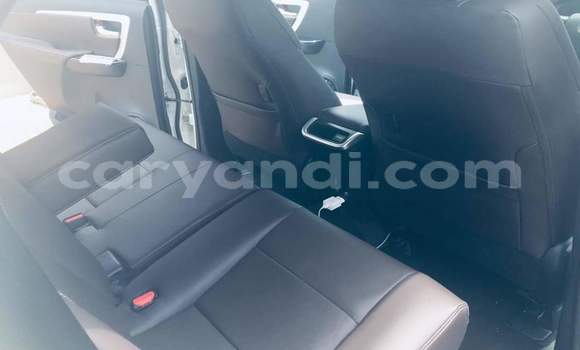 Acheter Occasion Voiture Toyota Fortuner Blanc à Lusaka, Zambie Acheter Occasion Voiture Toyota Fortuner Blanc à Lusaka, Zambie