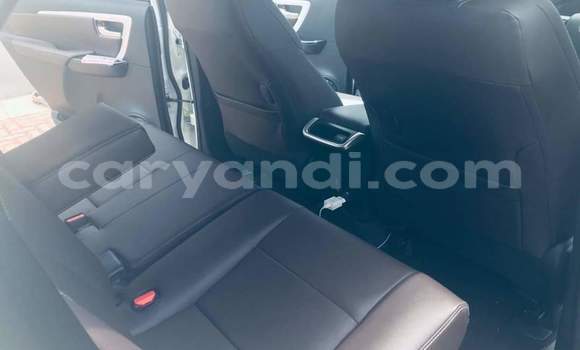 Acheter Occasion Voiture Toyota Fortuner Blanc à Lusaka, Zambie Acheter Occasion Voiture Toyota Fortuner Blanc à Lusaka, Zambie