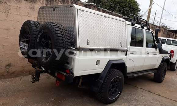 Buy Used Toyota Land Cruiser White Car in Lusaka in Zambia Buy Used Toyota Land Cruiser White Car in Lusaka in Zambia