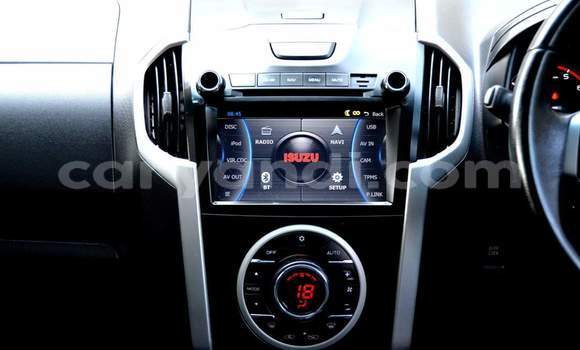 Acheter Occasion Voiture Isuzu KB Blanc à Lusaka, Zambie Acheter Occasion Voiture Isuzu KB Blanc à Lusaka, Zambie