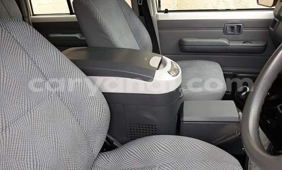 Buy Used Toyota Land Cruiser White Car in Lusaka in Zambia Buy Used Toyota Land Cruiser White Car in Lusaka in Zambia