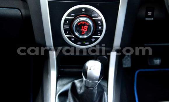 Acheter Occasion Voiture Isuzu KB Blanc à Lusaka, Zambie Acheter Occasion Voiture Isuzu KB Blanc à Lusaka, Zambie