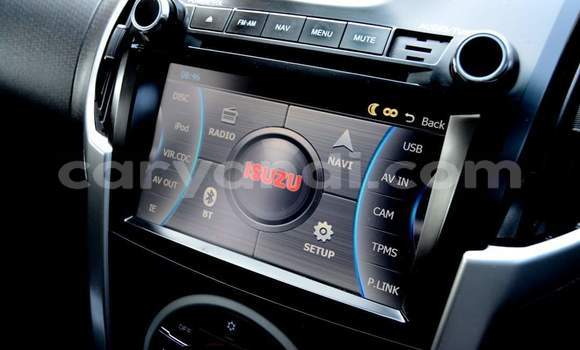 Acheter Occasion Voiture Isuzu KB Blanc à Lusaka, Zambie Acheter Occasion Voiture Isuzu KB Blanc à Lusaka, Zambie