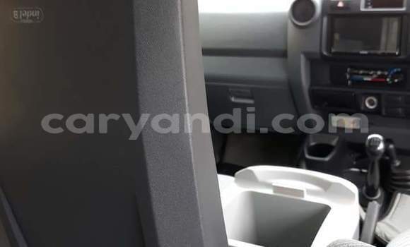 Buy Used Toyota Land Cruiser White Car in Lusaka in Zambia Buy Used Toyota Land Cruiser White Car in Lusaka in Zambia