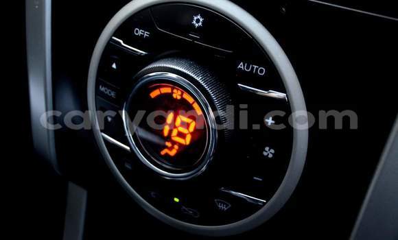 Acheter Occasion Voiture Isuzu KB Blanc à Lusaka, Zambie Acheter Occasion Voiture Isuzu KB Blanc à Lusaka, Zambie