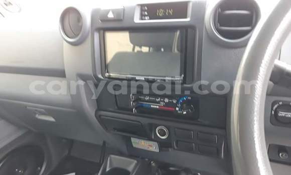 Buy Used Toyota Land Cruiser White Car in Lusaka in Zambia Buy Used Toyota Land Cruiser White Car in Lusaka in Zambia