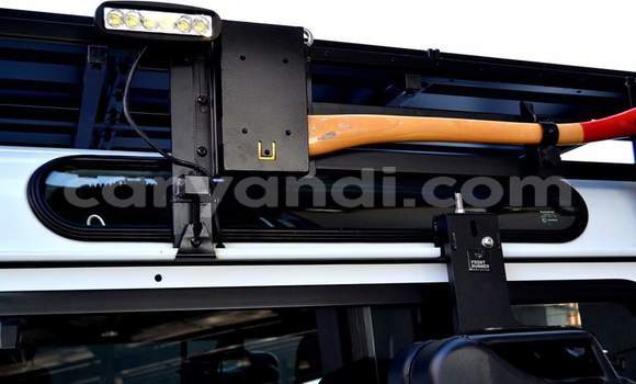 Buy Used Land Rover Defender White Car in Livingstone in Zambia Buy Used Land Rover Defender White Car in Livingstone in Zambia