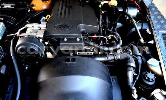 Buy Used Land Rover Defender White Car in Livingstone in Zambia Buy Used Land Rover Defender White Car in Livingstone in Zambia