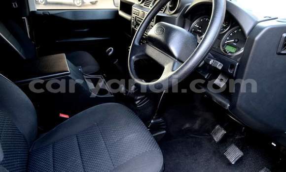Buy Used Land Rover Defender White Car in Livingstone in Zambia Buy Used Land Rover Defender White Car in Livingstone in Zambia