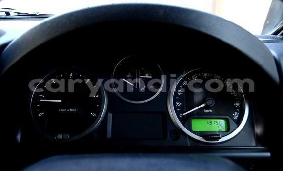 Buy Used Land Rover Defender White Car in Livingstone in Zambia Buy Used Land Rover Defender White Car in Livingstone in Zambia