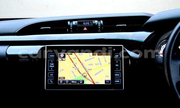 Acheter Occasion Voiture Toyota Hilux Blanc à Lusaka, Zambie Acheter Occasion Voiture Toyota Hilux Blanc à Lusaka, Zambie