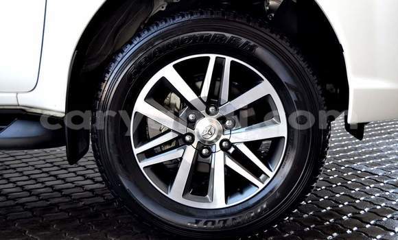 Acheter Occasion Voiture Toyota Hilux Blanc à Lusaka, Zambie Acheter Occasion Voiture Toyota Hilux Blanc à Lusaka, Zambie