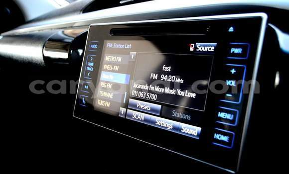 Buy Used Toyota Hilux White Car in Kitwe in Zambia Buy Used Toyota Hilux White Car in Kitwe in Zambia