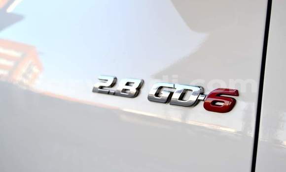 Buy Used Toyota Hilux White Car in Kitwe in Zambia Buy Used Toyota Hilux White Car in Kitwe in Zambia