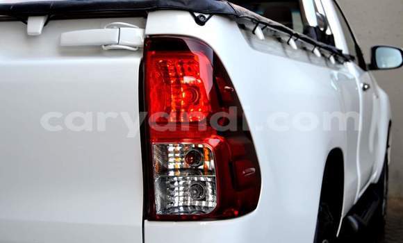 Buy Used Toyota Hilux White Car in Kitwe in Zambia Buy Used Toyota Hilux White Car in Kitwe in Zambia