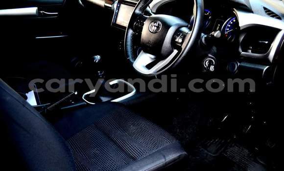 Buy Used Toyota Hilux White Car in Kitwe in Zambia Buy Used Toyota Hilux White Car in Kitwe in Zambia