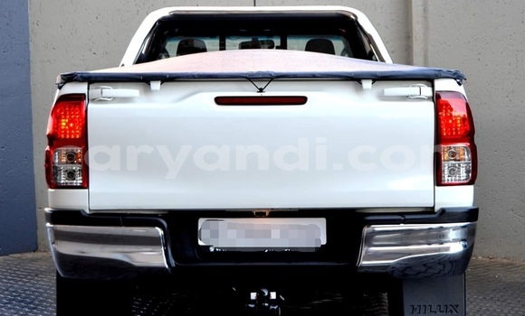 Buy Used Toyota Hilux White Car in Kitwe in Zambia Buy Used Toyota Hilux White Car in Kitwe in Zambia