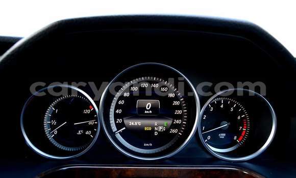 Tenga Tsaru Mercedes‒Benz E–Class Chena Mota in Lusaka in Zambia Tenga Tsaru Mercedes‒Benz E–Class Chena Mota in Lusaka in Zambia