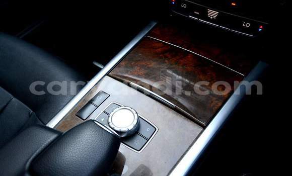 Tenga Tsaru Mercedes‒Benz E–Class Chena Mota in Lusaka in Zambia Tenga Tsaru Mercedes‒Benz E–Class Chena Mota in Lusaka in Zambia