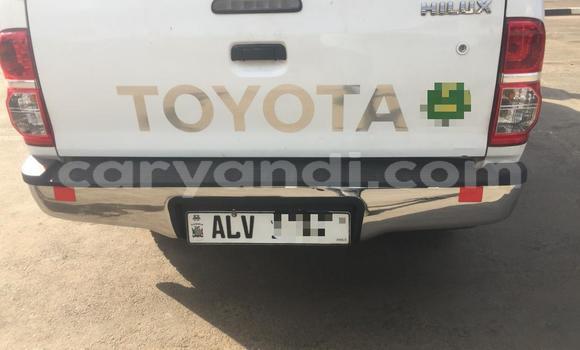 Acheter Occasion Voiture Toyota Hilux Blanc à Lusaka, Zambie Acheter Occasion Voiture Toyota Hilux Blanc à Lusaka, Zambie