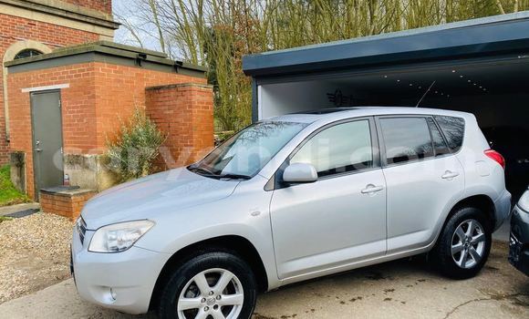 Acheter Occasion Voiture Toyota RAV4 Gris à Lusaka, Zambie Acheter Occasion Voiture Toyota RAV4 Gris à Lusaka, Zambie