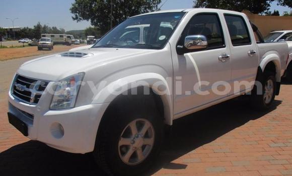 Buy Used Isuzu Trooper White Car in Lusaka in Zambia Buy Used Isuzu Trooper White Car in Lusaka in Zambia