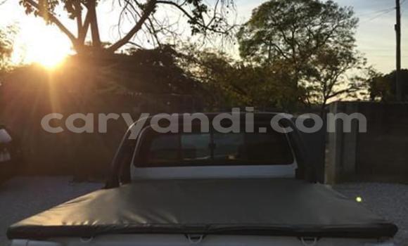 Acheter Occasion Voiture Toyota Hilux Gris à Lusaka, Zambie Acheter Occasion Voiture Toyota Hilux Gris à Lusaka, Zambie