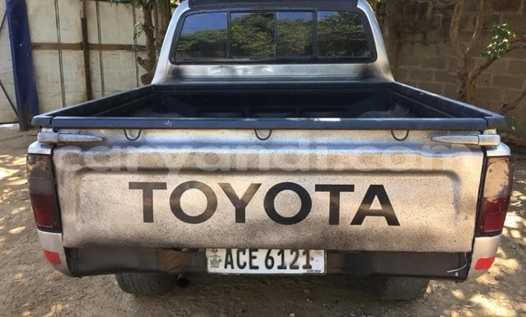 Acheter Occasion Voiture Toyota Hilux Gris à Lusaka, Zambie Acheter Occasion Voiture Toyota Hilux Gris à Lusaka, Zambie
