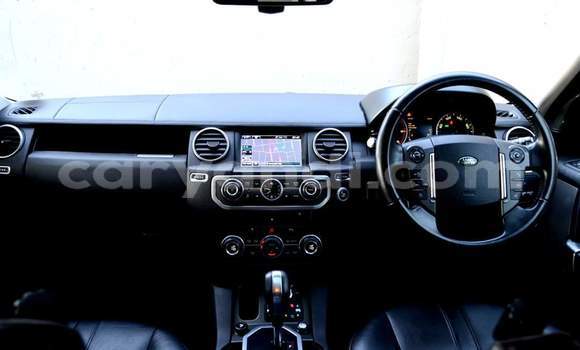 Buy Used Land Rover Discovery White Car in Lusaka in Zambia Buy Used Land Rover Discovery White Car in Lusaka in Zambia