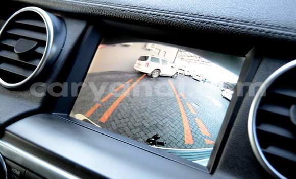 Buy Used Land Rover Discovery White Car in Lusaka in Zambia Buy Used Land Rover Discovery White Car in Lusaka in Zambia