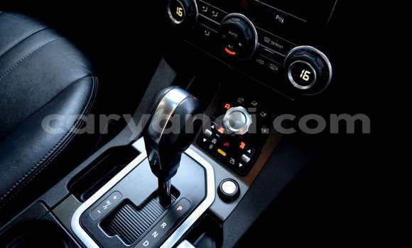 Buy Used Land Rover Discovery White Car in Lusaka in Zambia Buy Used Land Rover Discovery White Car in Lusaka in Zambia