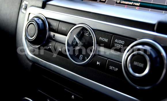 Buy Used Land Rover Discovery White Car in Lusaka in Zambia Buy Used Land Rover Discovery White Car in Lusaka in Zambia