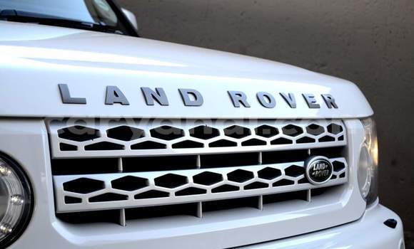 Buy Used Land Rover Discovery White Car in Lusaka in Zambia Buy Used Land Rover Discovery White Car in Lusaka in Zambia