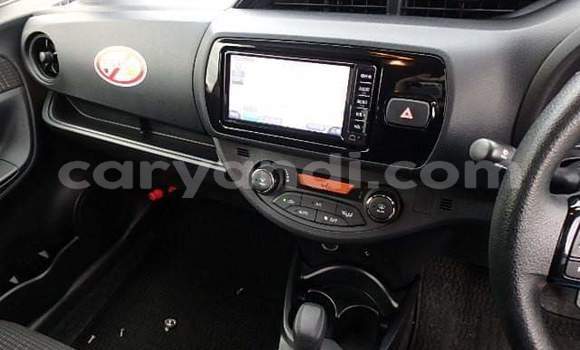 Acheter Occasion Voiture Toyota Vitz Rouge à Lusaka, Zambie Acheter Occasion Voiture Toyota Vitz Rouge à Lusaka, Zambie
