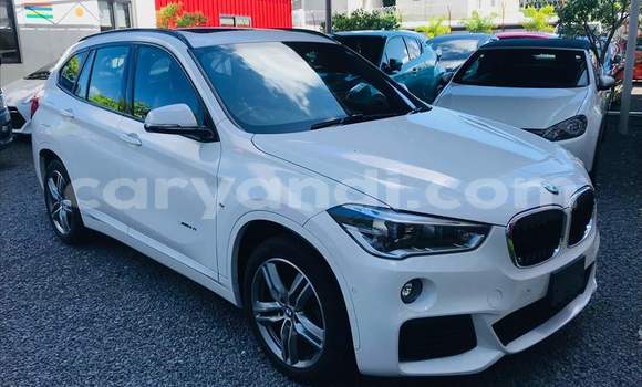 Acheter Occasion Voiture BMW X1 Blanc à Lusaka, Zambie Acheter Occasion Voiture BMW X1 Blanc à Lusaka, Zambie